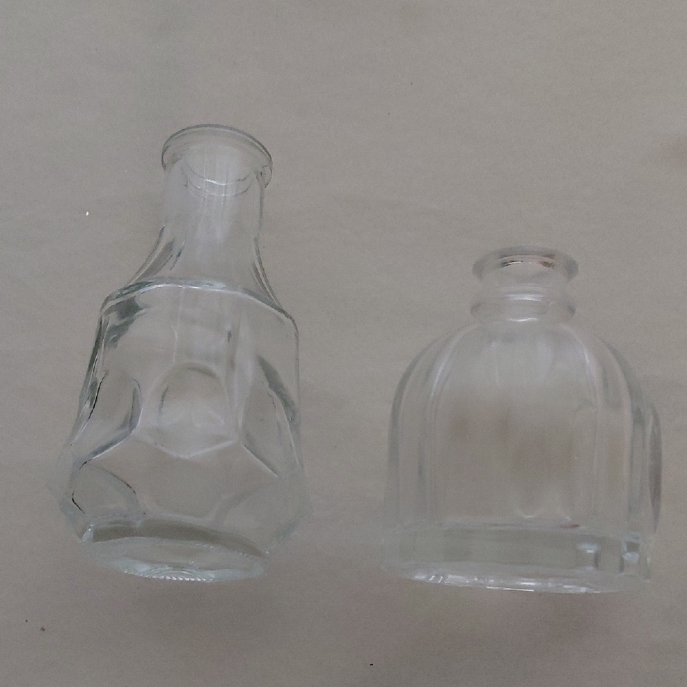 Set of Clear Glass Vases - Picture 8 of 8